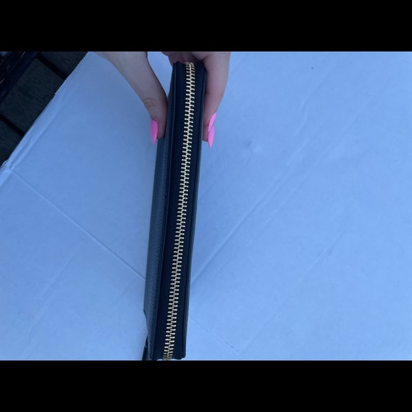 ❌SOLD❌Tory Burch Black Whipstitch Logo Zip Continental Wallet - Picture 5 of 10